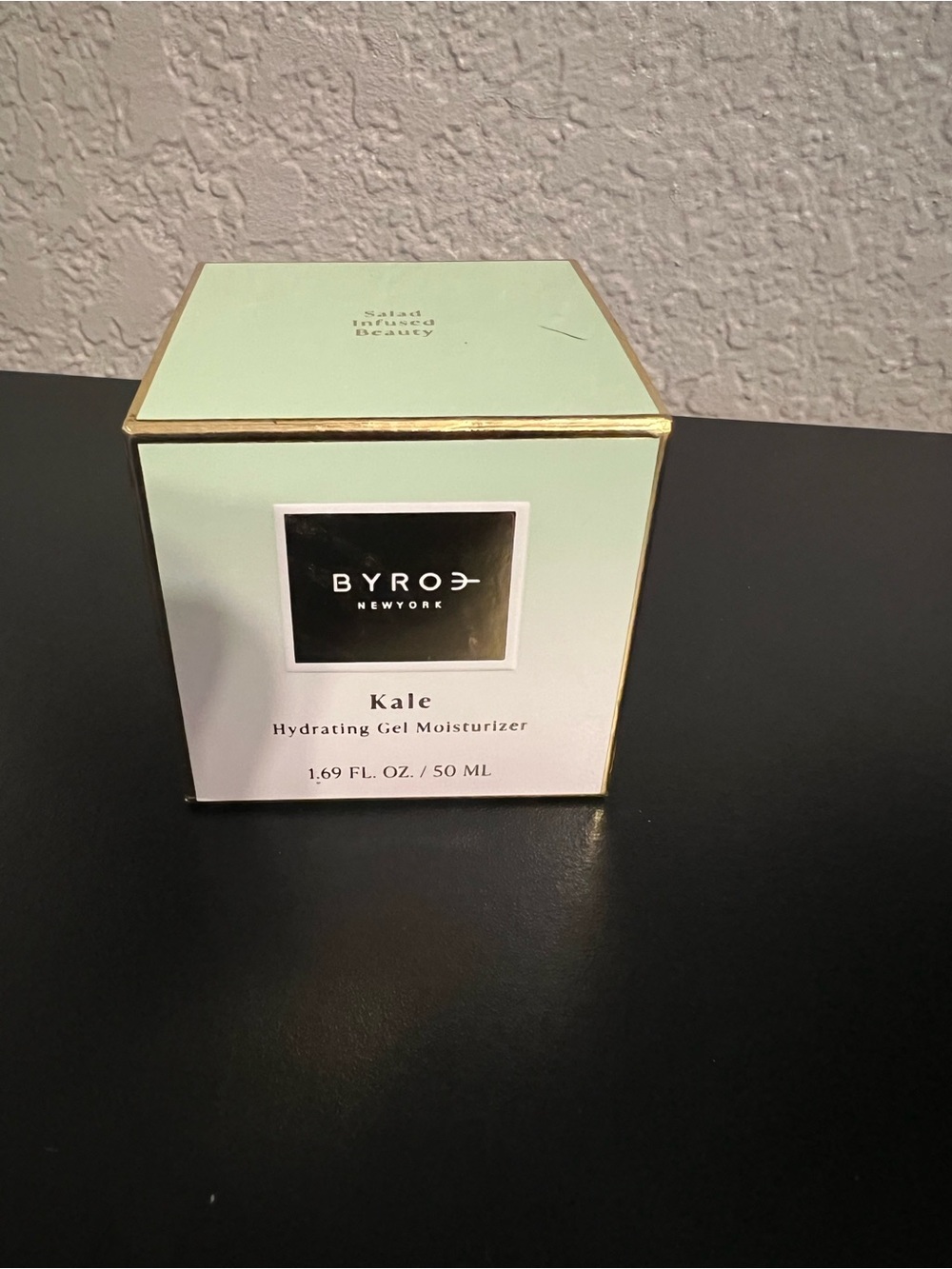 BYROE Kale Hydrating Gel Moisturizer - Picture 2 of 3